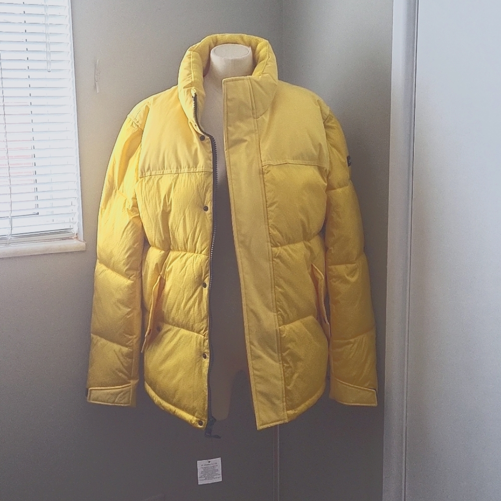 Calvin Klein Men's Unisex Alternative Down Puffer Jacket Yellow Size Medium